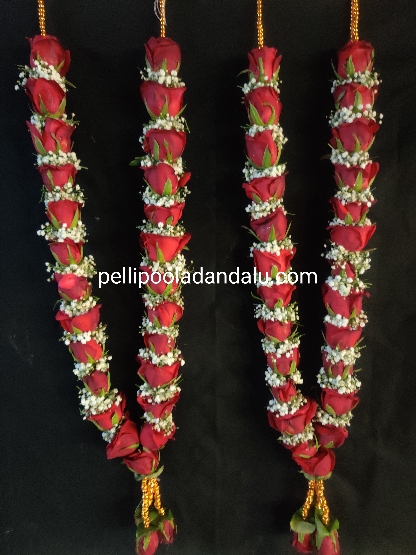 Pelli poola Jada - Got bored of same old Rose petal Garlands? Here